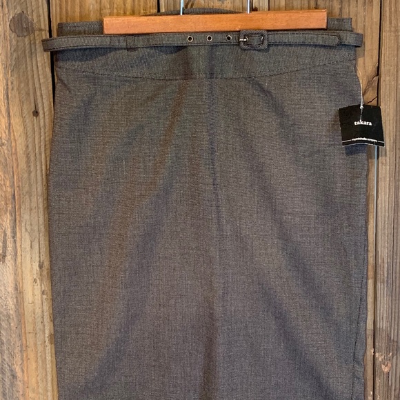 Takara brown skirt - Picture 1 of 3